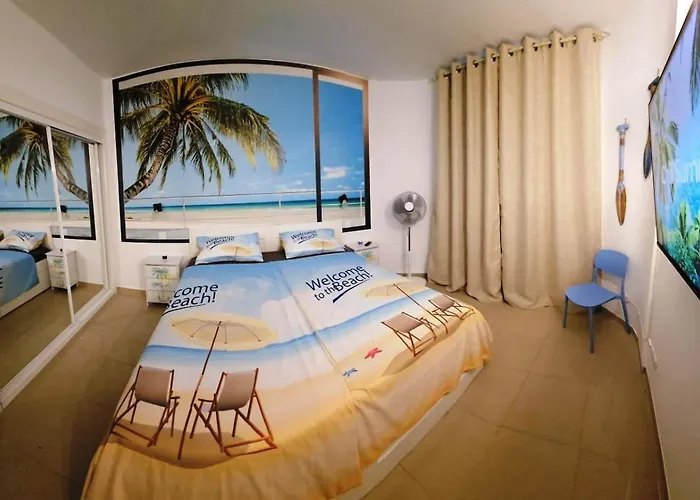 Blue Bay Paradise - Beach Front Apartment With Sea View