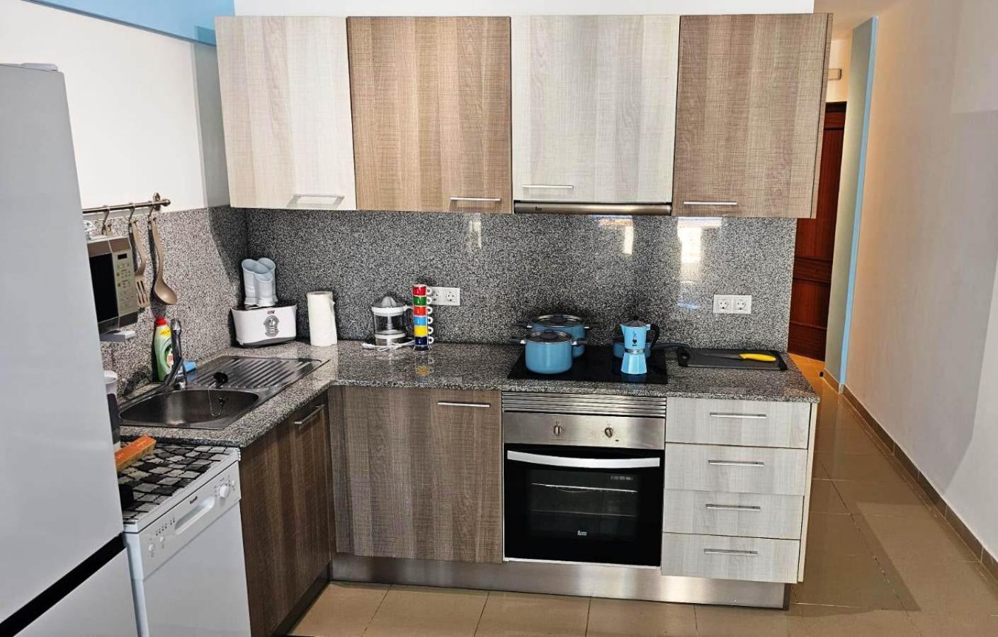 Blue Bay Paradise - Front With Sea View Apartment *