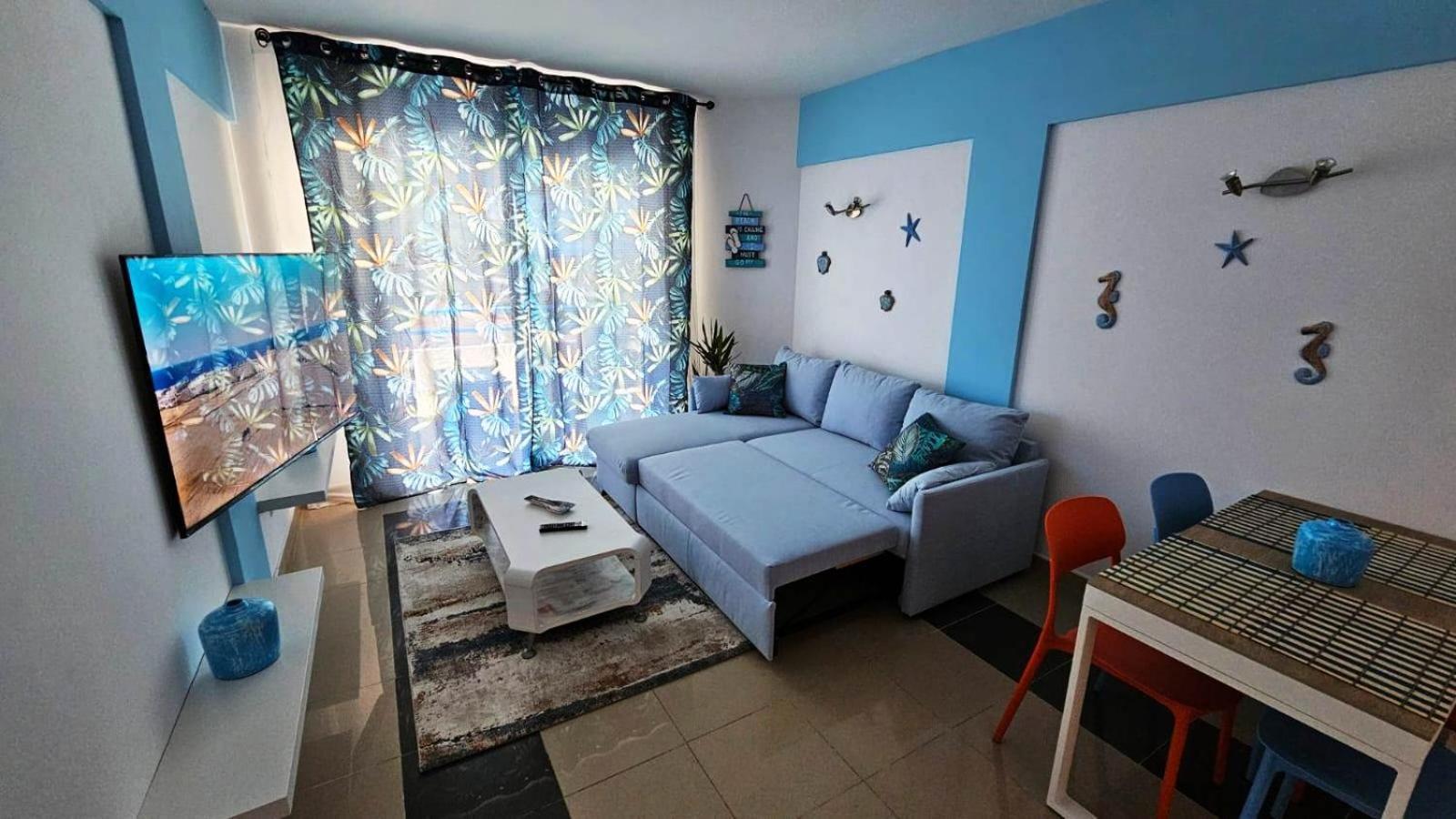 Blue Bay Paradise - Front With Sea View