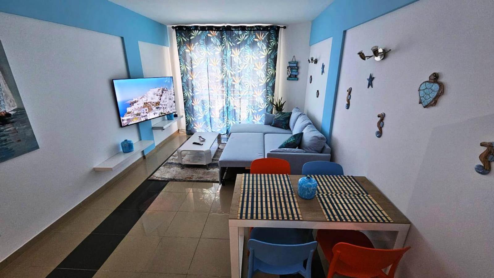 Blue Bay Paradise - Front With Sea View *
