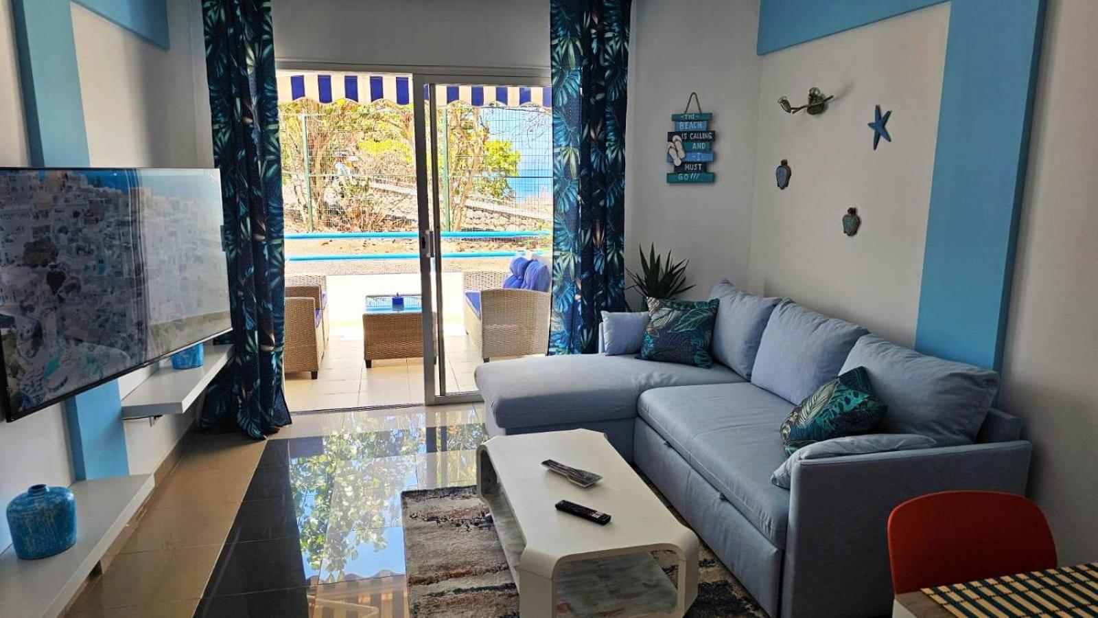 Blue Bay Paradise - Front With Sea View *